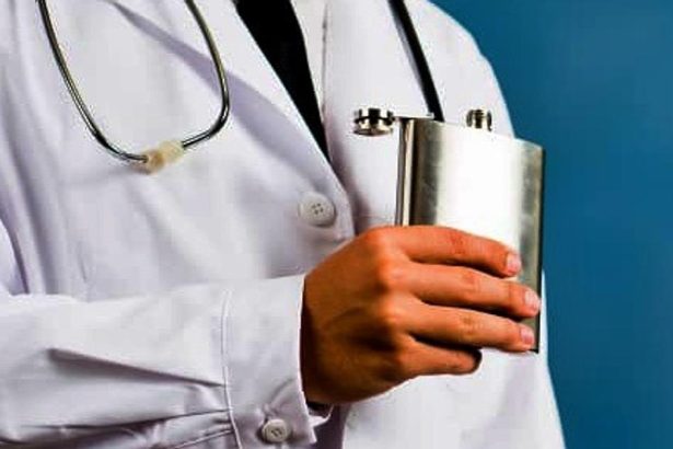 Zilinska lekarka skoncila vo vazeni Ordinovala pod vplyvom alkoholu