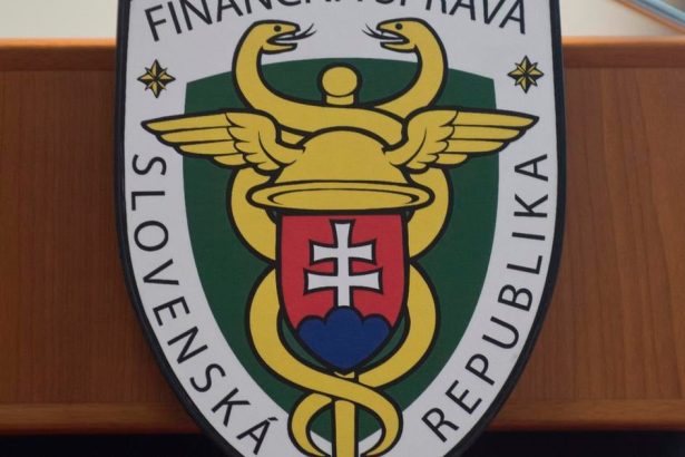 spustenie noveho colneho tranzitneho systemu sa podla financnej spravy odklada na koniec marca