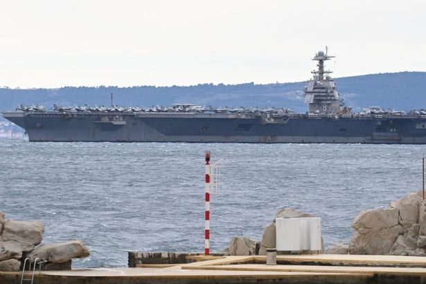 Americka lietadlova lod Gerald R Ford prechadza opravami a udrzbou v Chorvatsku