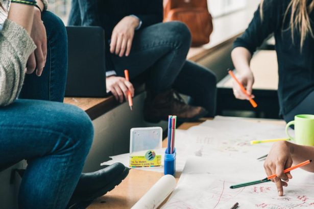 Asociacia vyskumnych agentur ma vyhrady voci navrhu SNS na sprisnenie pravidiel prieskumov