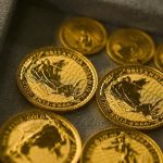 Cena zlata pokracuje v poklese