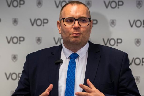 Dobrovodsky reagoval na vyzvu madarskeho ombudsmana v pripade Benesovych dekretov