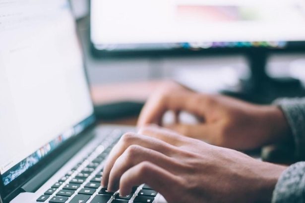 Evanjelicke a sukromne skoly ziadaju o pozastavenie automatizovaneho vyhodnocovania prijimacich skusalok