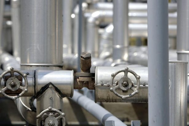 India bude pokracovat v nakupe ruskej ropy aj bez suhlasu usa