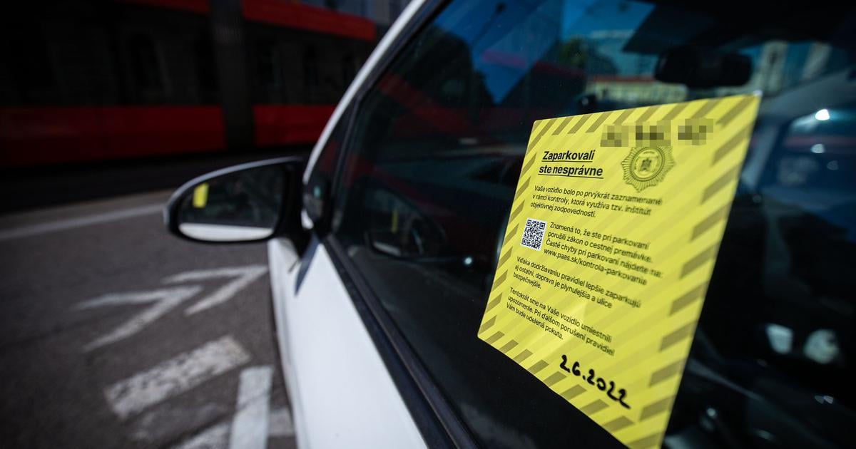 Magistrat povazuje obvinenie z diskriminacie pri parkovani za nepravdive