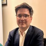 Najlepsi mlady ekonom Francuzska Maskovanie nemocnic ako obranneho prostriedku je kreativne ale moze byt pre ekonomiku nevyhodne