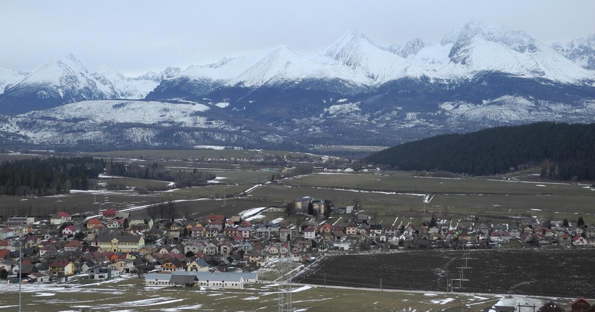 Obmedzenia na dialnici na severe a uzavretie podjazdu Lucivna pre vodicov