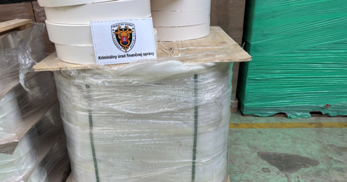 Odhalili tajnu fabriku na cigarety Akcia mala kryci nazov podla znamej tovarne na chladnicky