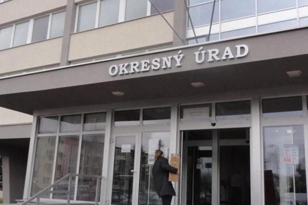 Pozemky pod okresnym uradom planuju po rokoch vysporiadat Stat ich chce za menej nez polovicu