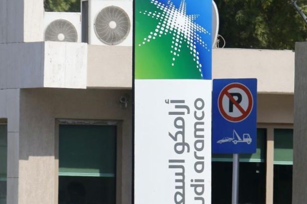 Saudska Aramco pokracuje v znizovani dodavok ropy do Azie