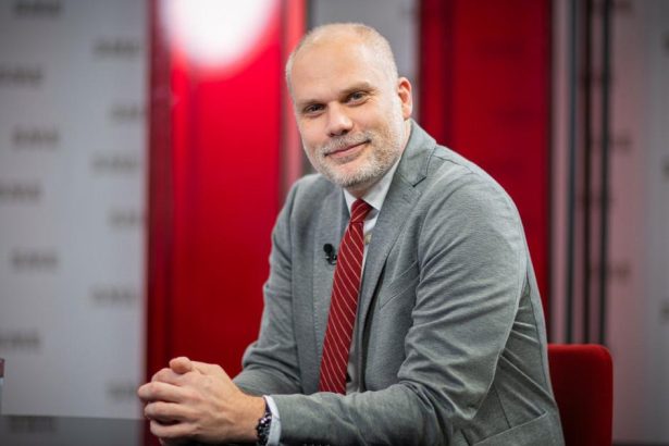 Sklenar Rozsah Kalinakovch nakupov je nevidany a chyba mu strategia