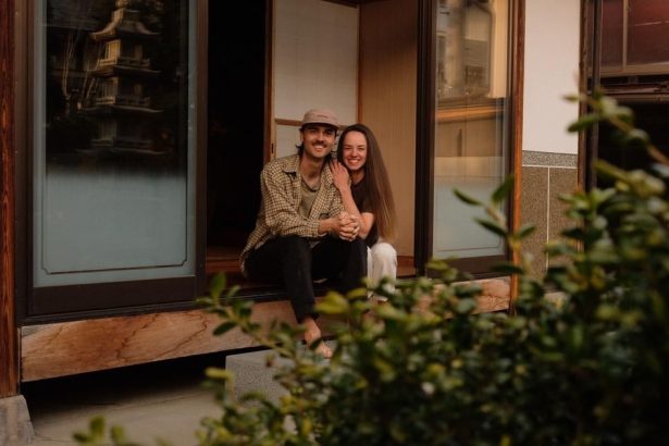 Slovaci ziju svoj sen v Japonsku Opravili opusteny dom a vitaju v nom hosti z celeho sveta