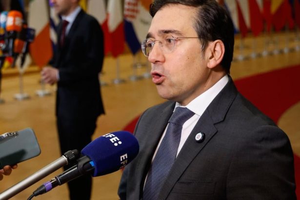 Spanielsky minister nezaznamenal zhorsenie vztahov s USA