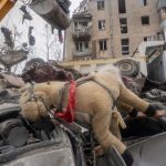 Ukrajina Rusko Online Ruske dronove a raketove utoky nedaleko Kyjeva pripravili o zivot najmenej troch osob