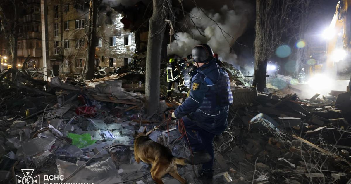 Ukrajina Rusko Online Rusky letecky uder na Charkov zabil najmenej troch ludi