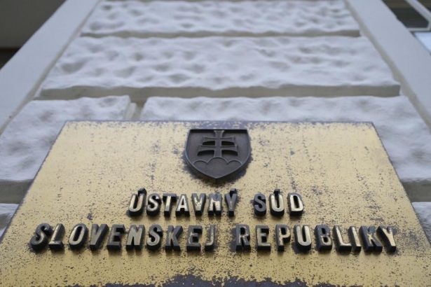 Ustavny sud rozhodne o vyklade ustavneho zakona o rozpoctovej zodpovednosti