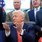 Vojna s Iranom zhorsii Trumpove problemy s drahotou