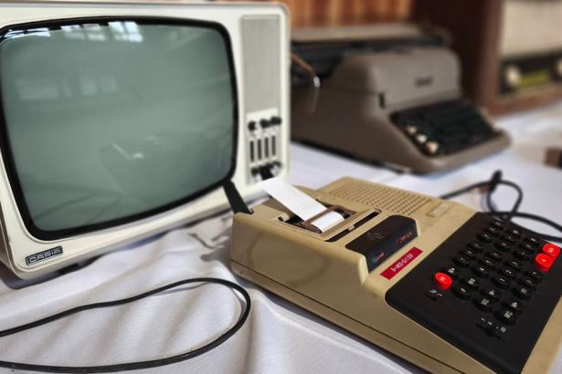 Zbierka cez tri izby chodbu a kupelnu Frantiska ma doma retro muzeum so vzacnymi klenotmi