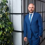 ked zakaznik nie je obmedzeny hotovostou zvycajne utratit viac