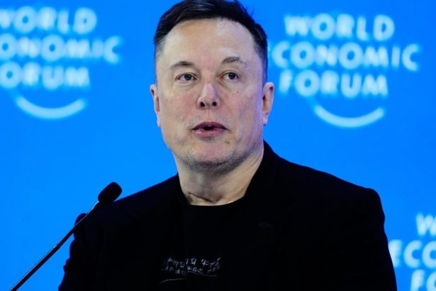 najbohatsim clovekom planety je musk v prvej sedemdesiatke sa nachadza aj strnad
