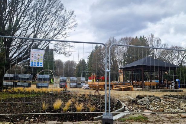 oblubeny park je pre obyvatelov stale za plotom mesto uz prijalo opatrenia