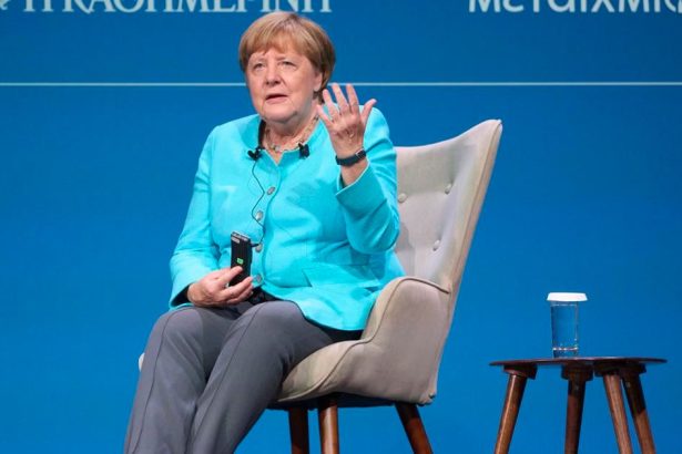 prvymi laureatmi europskeho radu za zasluhy su aj zelenskyj merkelova a bono