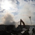 v nocnom klube v nemecku vypukol poziar ktory si nevyziadal obete