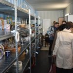 v trencine otvorili prve centrum znovupouzitia neziaduce veci mozu ludia prinies a zadarmo si zobrat