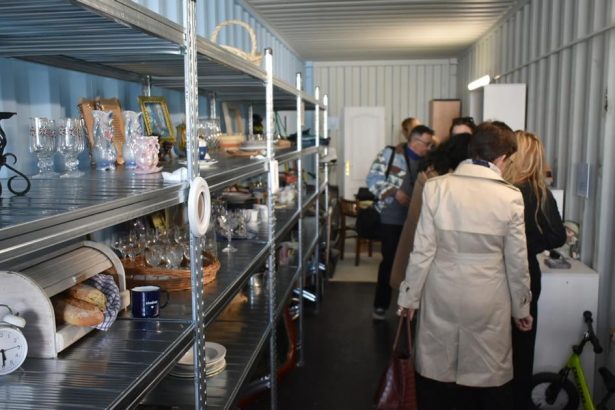 v trencine otvorili prve centrum znovupouzitia neziaduce veci mozu ludia prinies a zadarmo si zobrat