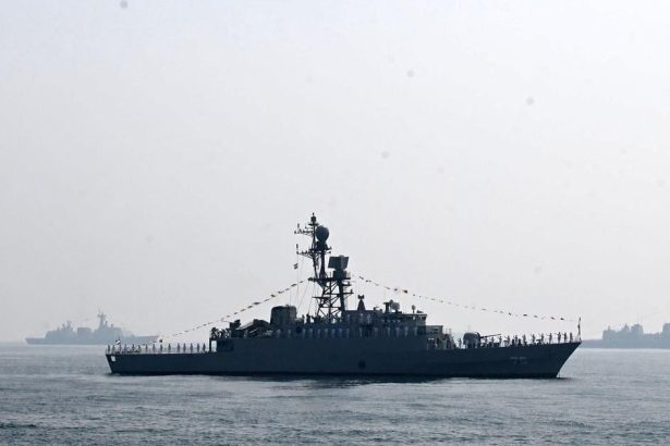 znicit chcu cele namornictvo iranska lod potopena torpedom zahanbila indiu a vyvolala otazky