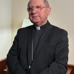 Bober sa luci s uradom Svatemu Otcovi ponukol rezignaciu Vyzval na modlitby za noveho arcibiskupa