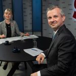 Giba v Arene Nie tak davno odstupili dvaja premieri pod tlakom obcanov aj bez referenda