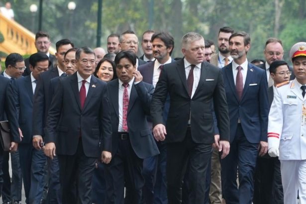 Hascak je znamy zvysok Ficovej vietnamskej misie zostava neznamy