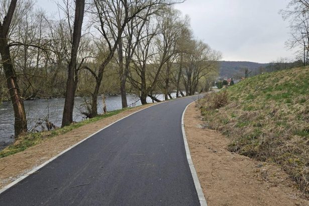 Kraj pripravuje cyklotrasu za miliony vystavba prvej etapy sa blizi ku koncu dalsie etapy prepoja mesta