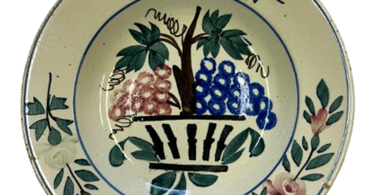 Muzeum ziskalo vzacne vyrobky kameninovej manufaktury Najdrahssie boli rucne malovane
