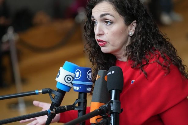 Prezidentke Kosova vyprsal mandat jej pravomoci prebera predseda parlamentu