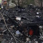 S karavanom uz nevycestuju zhorel do tla na dvore