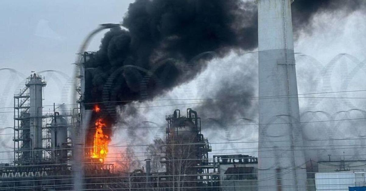 Ukrajina Rusko Online Ukrajinske drony opat zautocili na ruske ropne zariadenia vo vnutrozemi aj v pristave Primorsk