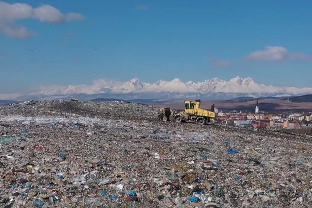 Unikatne riesenie Roky odvadzali tony odpadu na skladku teraz tam budu na luke kvitnut kvety