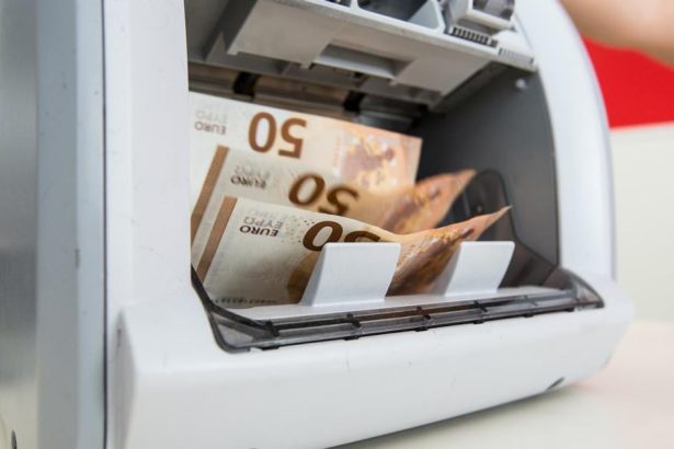 spotrebiteske uvery rastu rychlejsie ako priemerne hodnoty eu