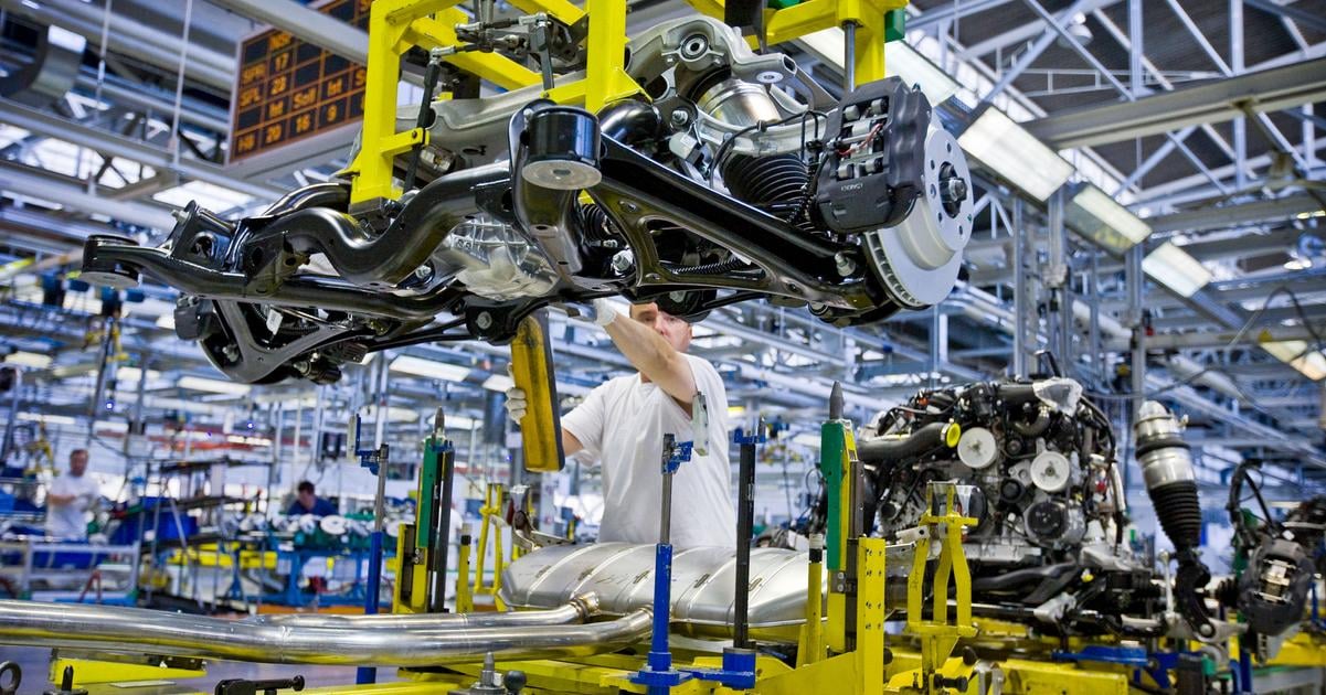 Aktivita vo vyrobnom sektore eurozony vzrastla najvyraznejsie za takmer styri roky