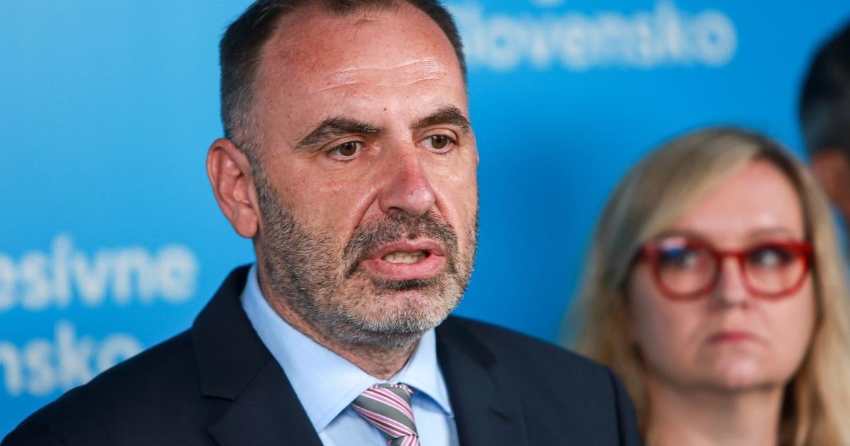 Co zaznelo v diskusiach Stefunko z PS je spokojny s tim ako Simecka zvlada kauzu okolo financovania zdruzenia jeho matky