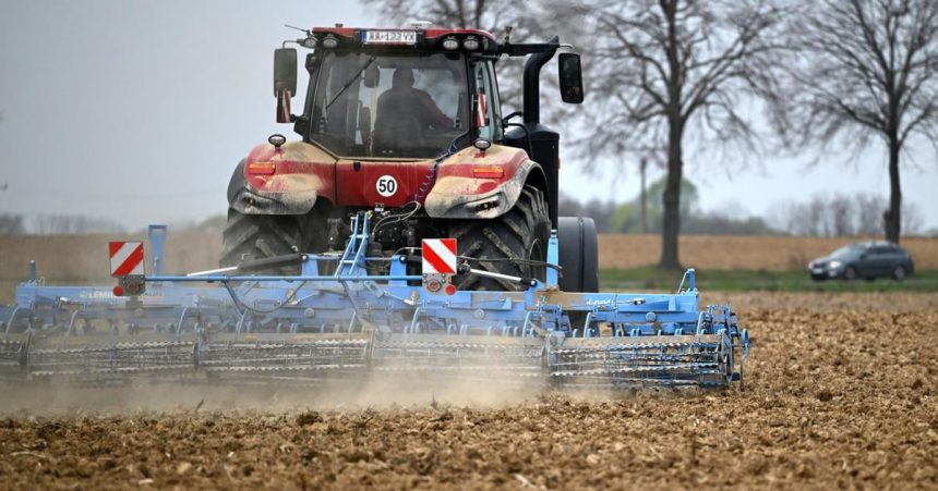 Hnojiv je nedostatok a zdrazeli EU poskytne farmarom podporu