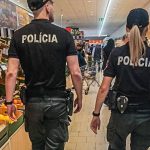 Policajti skontrolovali v Kosickom kraji takmer 180 obchodnych prevadzok a esbiesiek