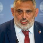Splnomocnenec Dasko momentalne nevidi ziadny dovod na odstupenie