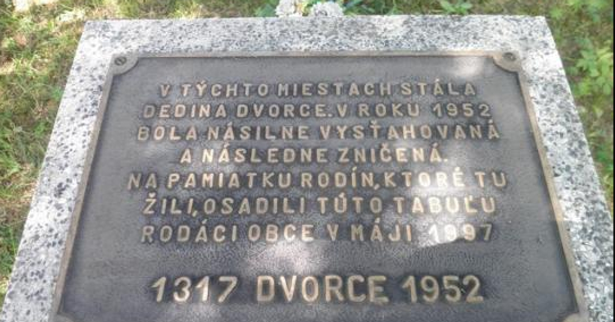 Vojensky obvod zrusil obec Nachadza sa tam zarastene ruiny pozaduju jej obnovu nasli plany obrany