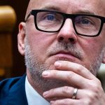 Co sa objavilo v diskusiach Grohling vyzval prezidenta aby nevymenoval Radacovskeho ani Kmeca na velvyslanecke pozicie