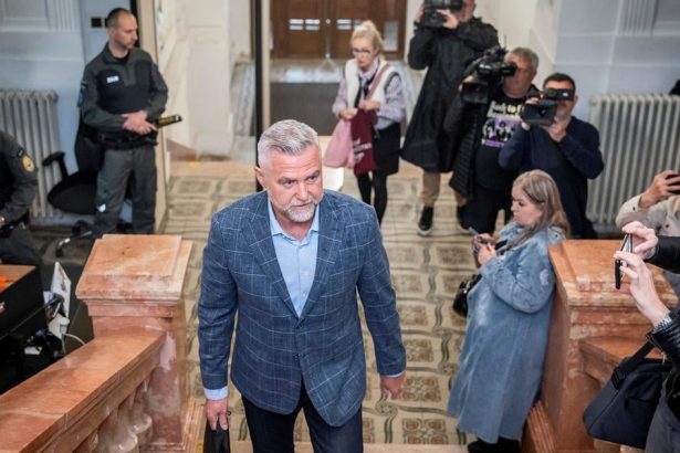 Gasparovi premlcali styri skutky Jeden uz bol v obzalobe