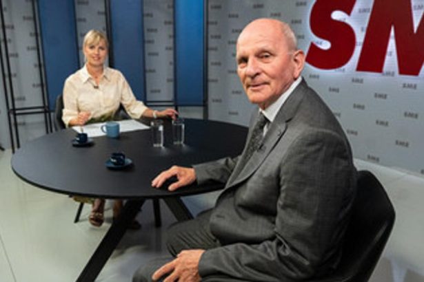 Miklosko v Arene V politike tu kazdy neznasa kazdeho Rok zmien s osmickou sa vsak blizi