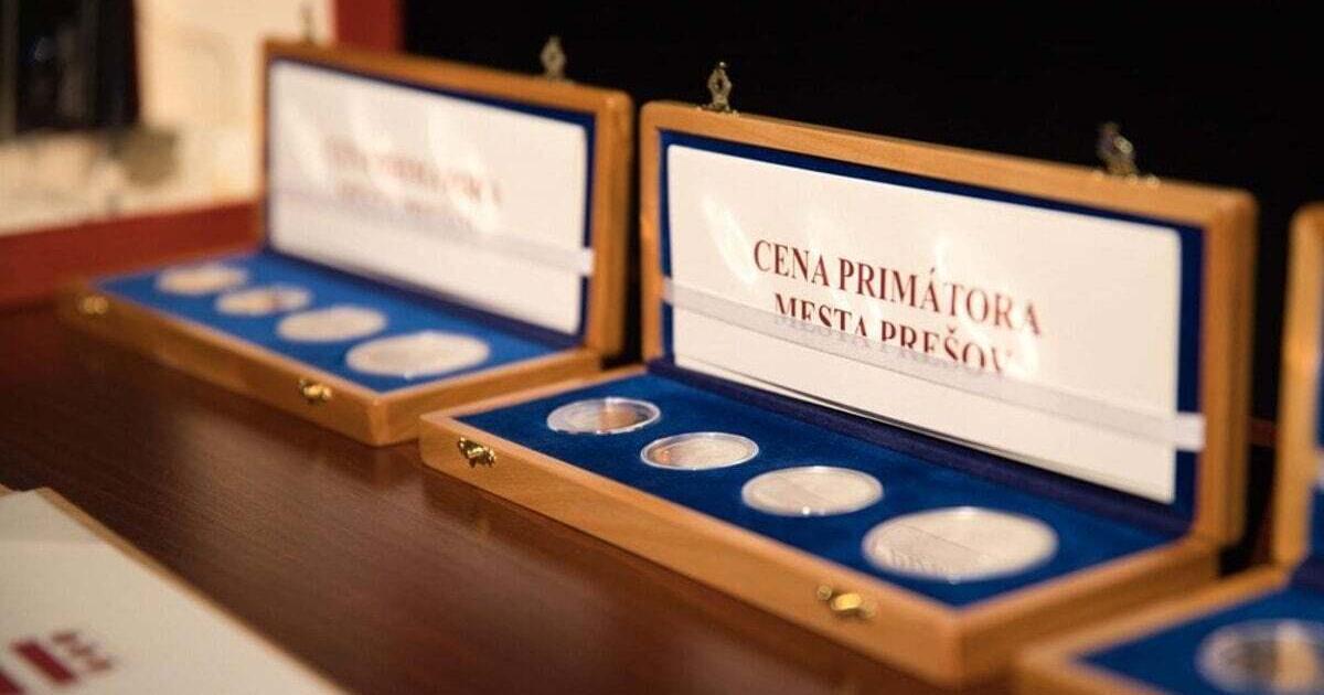 Na slavnostnom presovskom zastupitelstve boli udelovane verejne ocenenia za rok 2025